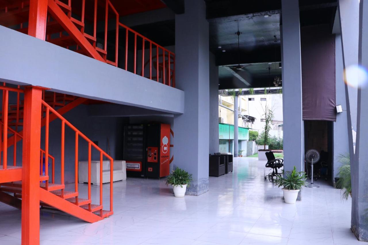 Virohaa Garden Hotel 가지아바드 외부 사진