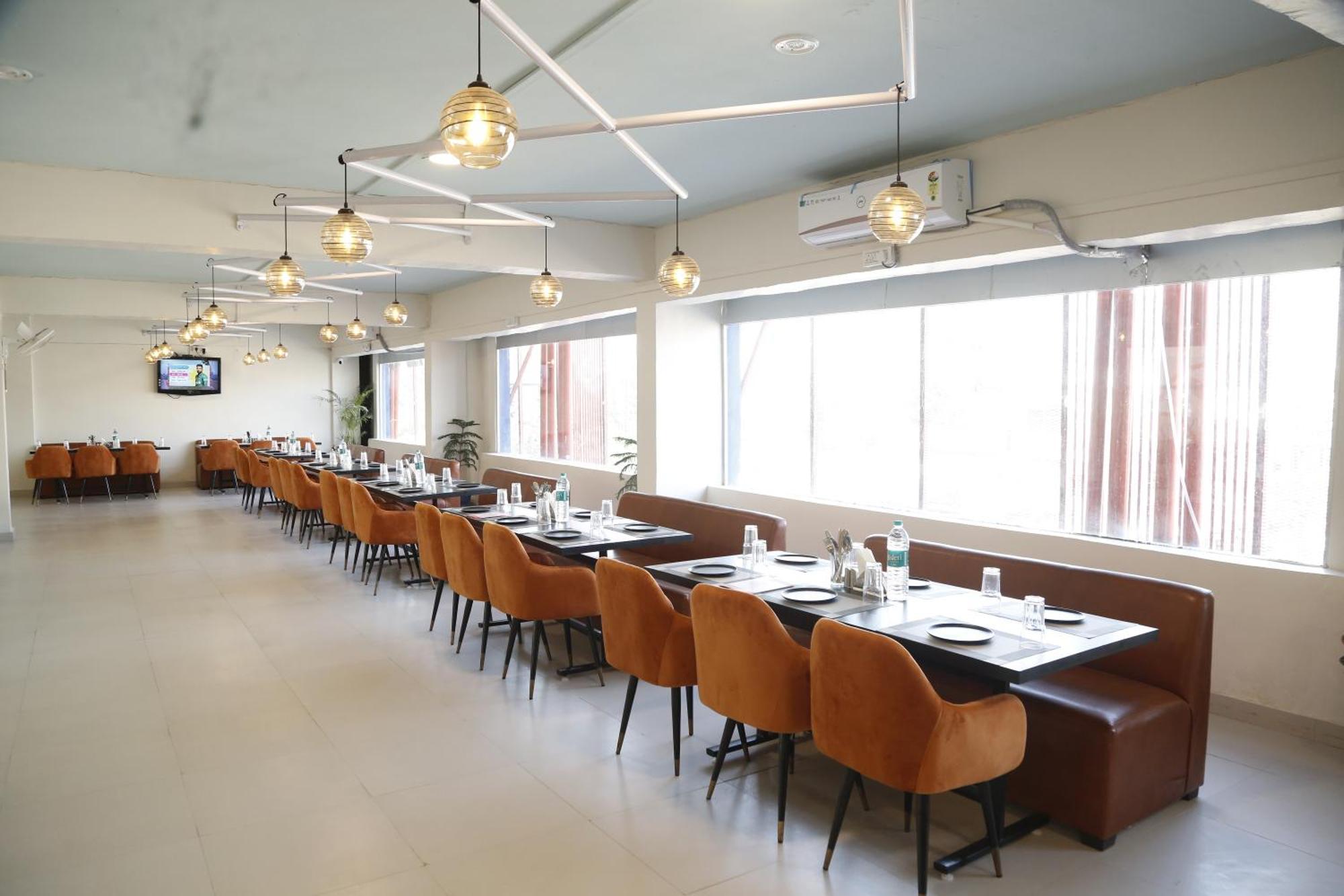 Virohaa Garden Hotel 가지아바드 외부 사진
