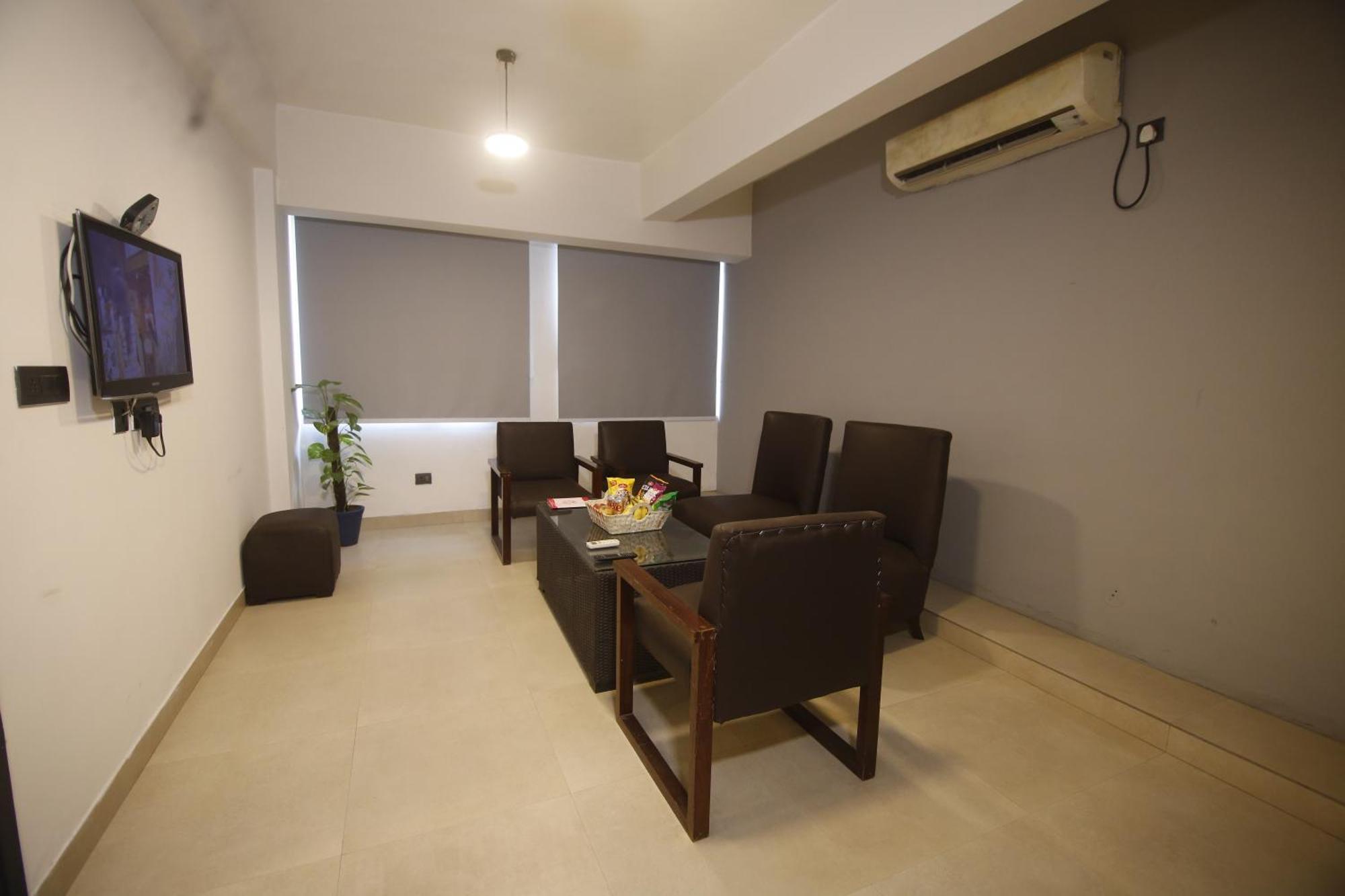 Virohaa Garden Hotel 가지아바드 외부 사진